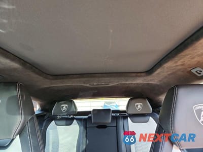 Zdjęcie 10 z 13 samochodu: 2019 LAMBORGHINI URUS VIN:ZPBUA1ZL8KLA01862 - miniatura