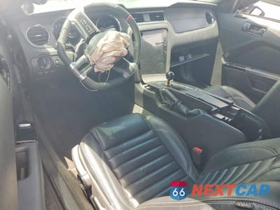 Zdjęcie 8 z 13 samochodu: 2012 FORD MUSTANG GT VIN:1ZVBP8CF3C5284215 - miniatura