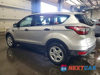 Drugie zdjęcie samochodu z przodu: 2017 FORD ESCAPE S VIN:1FMCU0F77HUA38721 - miniatura