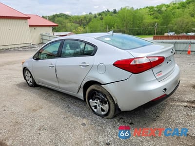 Drugie zdjęcie samochodu z przodu: 2016 KIA FORTE LX VIN:KNAFK4A64G5524308 - miniatura