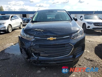 Piąte zdjęcie samochodu w środku: 2020 CHEVROLET TRAX LS VIN:KL7CJNSBXLB062453 - miniatura
