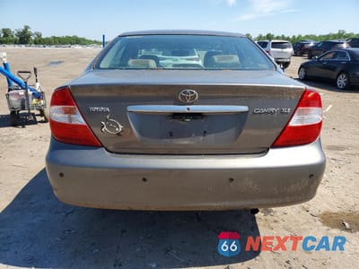 Zdjęcie 6 z 12 samochodu: 2002 TOYOTA CAMRY XLE VIN:4T1BE32K62U565015 - miniatura
