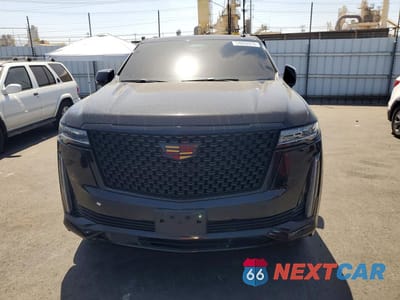 Piąte zdjęcie samochodu w środku: 2022 CADILLAC ESCALADE ESV LUXURY VIN:1GYS4JKL9NR103599 - miniatura