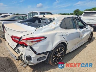 Trzecie zdjęcie samochodu z tyłu: 2020 TOYOTA CAMRY SE VIN:4T1M11AK9LU910968 - miniatura