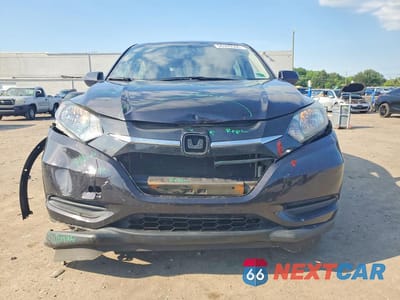 Piąte zdjęcie samochodu w środku: 2018 HONDA HR-V LX VIN:3CZRU5H33JM722689 - miniatura