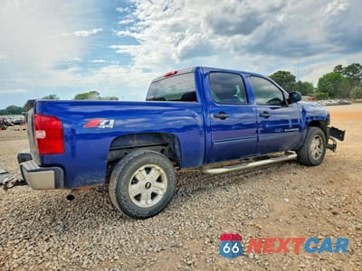 Trzecie zdjęcie samochodu z tyłu: 2013 CHEVROLET SILVERADO K1500 LT VIN:3GCPKSE7XDG155120 - miniatura