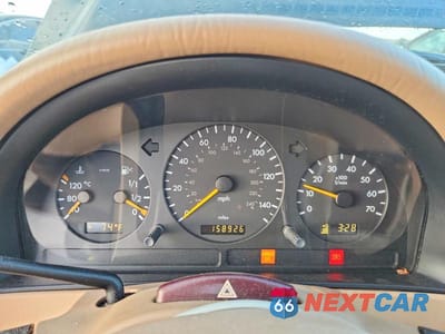 Zdjęcie 9 z 12 samochodu: 2005 MERCEDES-BENZ ML 350 VIN:4JGAB57EX5A555855 - miniatura