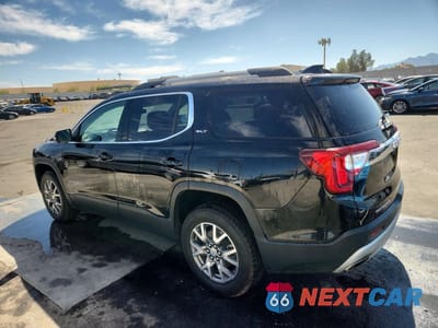 Drugie zdjęcie samochodu z przodu: 2023 GMC ACADIA SLT VIN:1GKKNML4XPZ130314 - miniatura