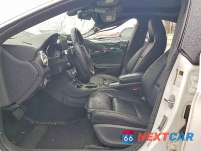 Zdjęcie 7 z 12 samochodu: 2019 MERCEDES-BENZ CLA 250 VIN:WDDSJ4EB8KN744819 - miniatura