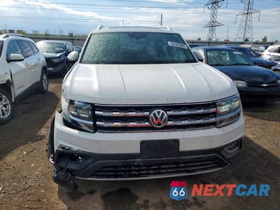 Piąte zdjęcie samochodu w środku: 2020 VOLKSWAGEN ATLAS SEL VIN:1V2MR2CA9LC503647 - miniatura