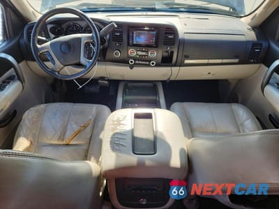 Zdjęcie 8 z 12 samochodu: 2007 CHEVROLET SILVERADO K1500 CREW CAB VIN:2GCEK13M971646804 - miniatura