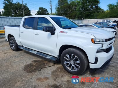 Czwarte zdjęcie samochodu z boku: 2021 CHEVROLET SILVERADO K1500 RST VIN:3GCUYEED8MG217946 - miniatura