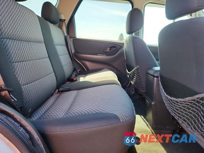 Zdjęcie 10 z 12 samochodu: 2004 FORD ESCAPE XLT VIN:1FMYU03124KA99387 - miniatura