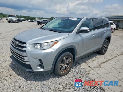 2019 TOYOTA HIGHLANDER LE 5TDZZRFH1KS292790 - główne zdjęcie licytacji z USA - miniatura