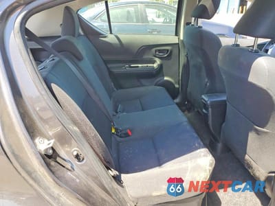 Zdjęcie 10 z 13 samochodu: 2016 TOYOTA PRIUS C THREE VIN:JTDKDTB30G1135490 - miniatura