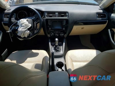 Zdjęcie 8 z 12 samochodu: 2016 VOLKSWAGEN JETTA SEL VIN:3VWL17AJ6GM390343 - miniatura