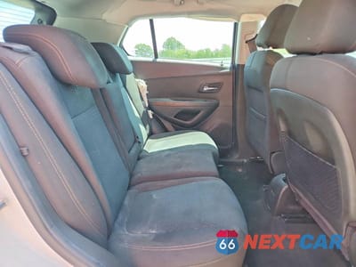 Zdjęcie 11 z 13 samochodu: 2020 CHEVROLET TRAX LS VIN:KL7CJKSB9LB075824 - miniatura