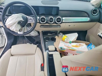 Zdjęcie 8 z 13 samochodu: 2022 MERCEDES-BENZ GLB 250 VIN:W1N4M4GB6NW197354 - miniatura