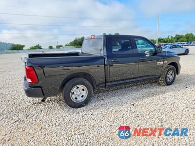 Trzecie zdjęcie samochodu z tyłu: 2017 RAM 1500 ST VIN:3C6RR6KT9HG668384 - miniatura