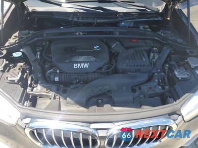Zdjęcie 12 z 13 samochodu: 2016 BMW X1 XDRIVE28I VIN:WBXHT3C3XG5E48539 - miniatura