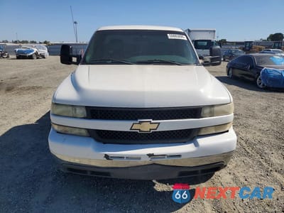 Piąte zdjęcie samochodu w środku: 2002 CHEVROLET SILVERADO VIN:1GBHC24U32Z243095 - miniatura
