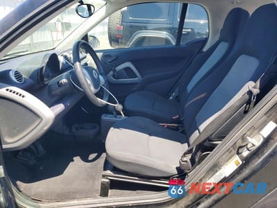 Zdjęcie 7 z 12 samochodu: 2015 SMART FORTWO PURE VIN:WMEEJ3BA6FK812752 - miniatura