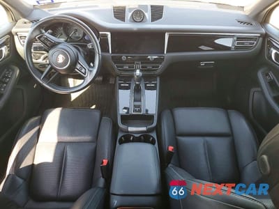 Zdjęcie 8 z 13 samochodu: 2024 PORSCHE MACAN BASE VIN:WP1AA2A58RLB01708 - miniatura