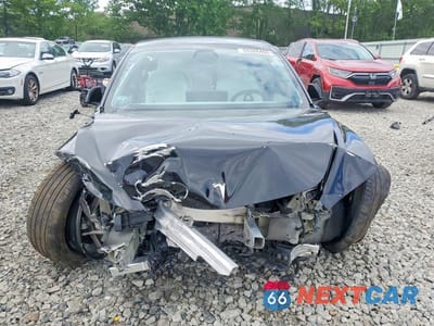 Piąte zdjęcie samochodu w środku: 2024 TESLA MODEL 3 VIN:5YJ3E1EB2RF822019 - miniatura