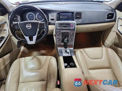 Zdjęcie 8 z 12 samochodu: 2011 VOLVO S60 T6 VIN:YV1902FH5B2014266 - miniatura