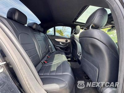 Zdjęcie 6 z 10 samochodu: 2019 MERCEDES-BENZ C 300 4MATIC VIN:55SWF8EB0KU315837 - miniatura