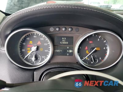 Zdjęcie 9 z 12 samochodu: 2012 MERCEDES-BENZ GL 350 BLUETEC VIN:4JGBF2FE8CA799431 - miniatura