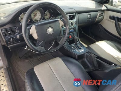 Zdjęcie 8 z 12 samochodu: 2000 MERCEDES-BENZ SLK 230 KOMPRESSOR VIN:WDBKK47F8YF168870 - miniatura