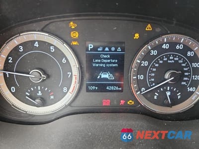 Zdjęcie 9 z 14 samochodu: 2022 HYUNDAI VENUE LIMITED VIN:KMHRC8A34NU169360 - miniatura