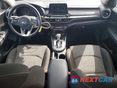 Zdjęcie 8 z 12 samochodu: 2019 KIA FORTE S VIN:3KPF34AD3KE104079 - miniatura