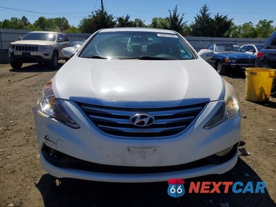 Piąte zdjęcie samochodu w środku: 2014 HYUNDAI SONATA SE 2.0T VIN:5NPEC4AB8EH813844 - miniatura