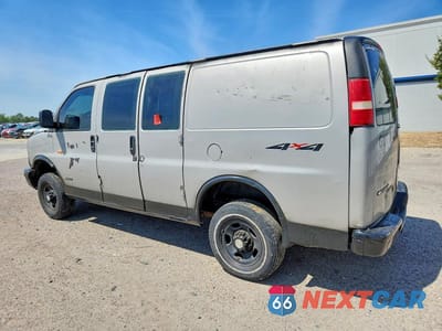 Drugie zdjęcie samochodu z przodu: 2005 CHEV EXPRESS G2500 VIN:1GCGG25U951248878 - miniatura