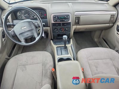 Zdjęcie 8 z 13 samochodu: 2004 JEEP GRAND CHEROKEE LAREDO VIN:1J4GX48S24C145045 - miniatura