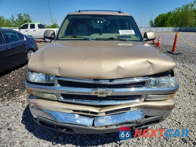 Piąte zdjęcie samochodu w środku: 2004 CHEVROLET SUBURBAN K1500 VIN:1GNFK16Z34J293240 - miniatura