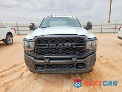 Piąte zdjęcie samochodu w środku: 2024 RAM 3500 TRADESMAN VIN:3C63RRGL7RG109921 - miniatura