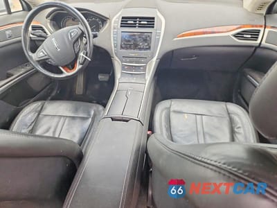 Zdjęcie 8 z 12 samochodu: 2013 LINCOLN MKZ VIN:3LN6L2GK4DR825819 - miniatura