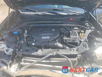 Zdjęcie 12 z 13 samochodu: 2018 BMW X1 XDRIVE28I VIN:WBXHT3C35J5L30404 - miniatura