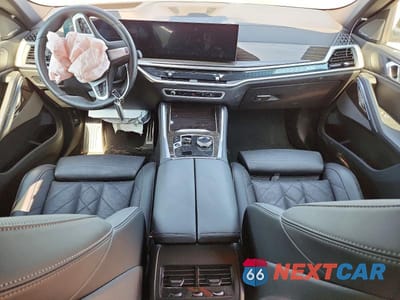 Zdjęcie 8 z 12 samochodu: 2025 BMW X6 XDRIVE40I VIN:5UX33EX09S9X77510 - miniatura