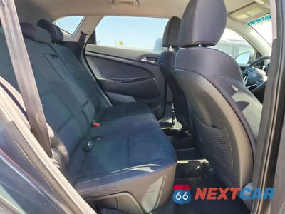 Zdjęcie 11 z 13 samochodu: 2019 HYUNDAI TUCSON VALUE VIN:KM8J3CA41KU911010 - miniatura