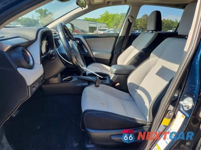 Zdjęcie 7 z 13 samochodu: 2018 TOYOTA RAV4 HYBRID XLE VIN:JTMRJREV8JD246317 - miniatura