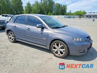 Czwarte zdjęcie samochodu z boku: 2008 MAZDA 3 HATCHBACK VIN:JM1BK343581823361 - miniatura