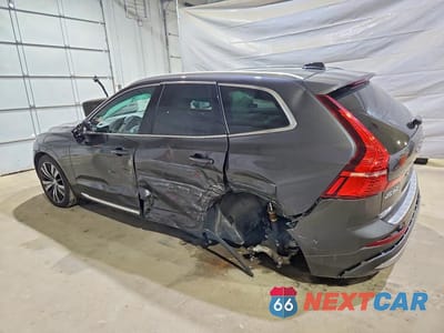 Drugie zdjęcie samochodu z przodu: 2023 VOLVO XC60 PLUS VIN:YV4L12RN3P1354231 - miniatura
