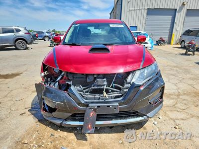 Piąte zdjęcie samochodu w środku: 2017 NISSAN ROGUE S VIN:5N1AT2MT1HC875539 - miniatura