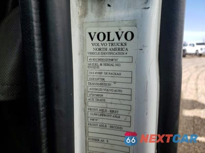 Zdjęcie 10 z 10 samochodu: 2016 VOLVO VNL SEMI TRUCK VIN:4V4NC9EH1GN948747 - miniatura