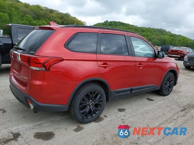 Trzecie zdjęcie samochodu z tyłu: 2018 MITSUBISHI OUTLANDER SE VIN:JA4AZ3A30JZ044527 - miniatura