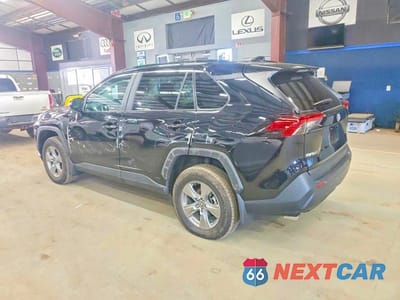 Drugie zdjęcie samochodu z przodu: 2025 TOYOTA RAV4 XLE VIN:2T3P1RFVXSW635079 - miniatura